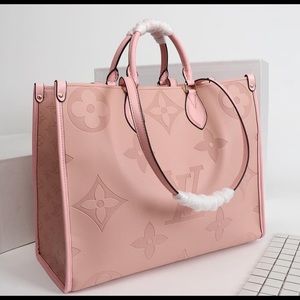 On the Go* Top Inspired in Pink